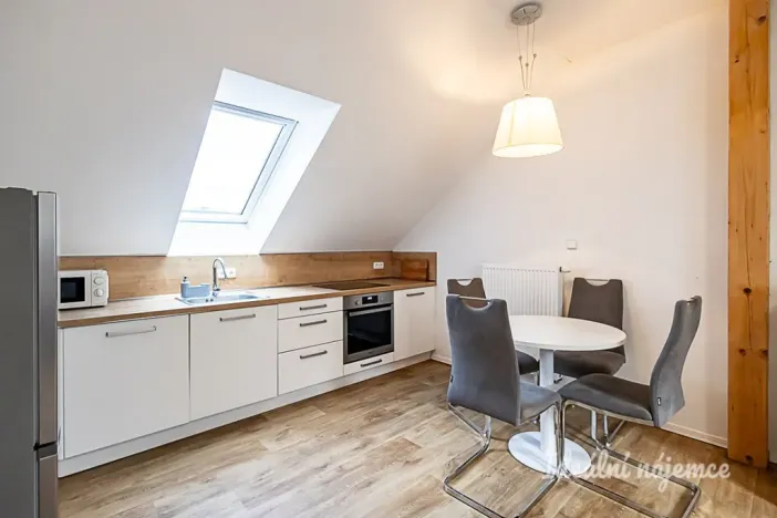 Pronájem bytu 2+kk, Praha - Čakovice, Cukrovarská, 50 m2