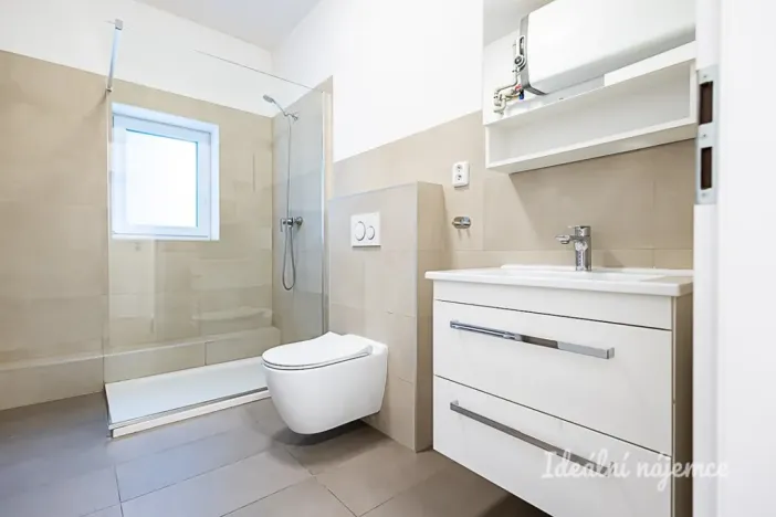 Pronájem bytu 2+kk, Praha - Čakovice, Cukrovarská, 50 m2