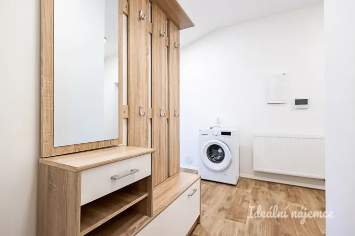 Pronájem bytu 2+kk, Praha - Čakovice, Cukrovarská, 50 m2