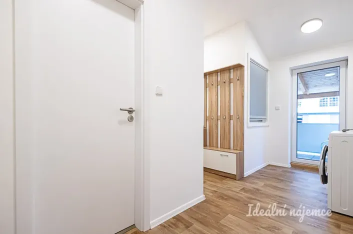 Pronájem bytu 2+kk, Praha - Čakovice, Cukrovarská, 50 m2