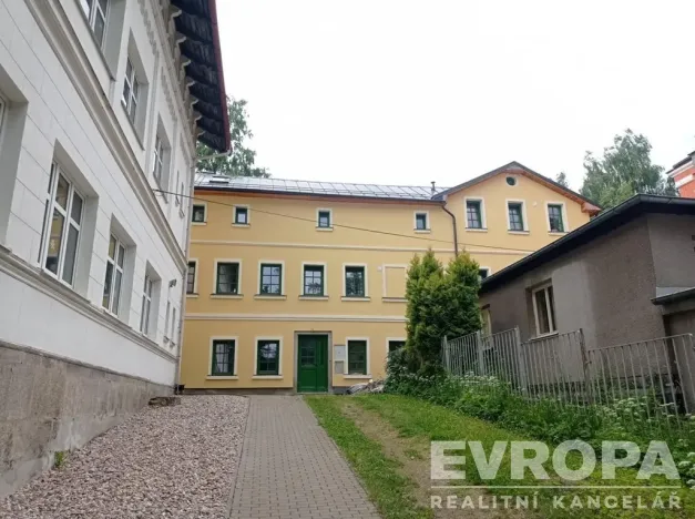 Pronájem atypického bytu, Liberec - Liberec IV-Perštýn, U Jánského kamene, 46 m2