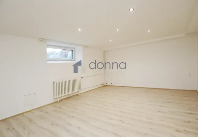 Pronájem bytu 2+1, Praha, Krhanická, 65 m2