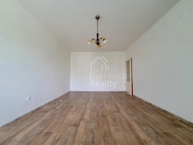 Pronájem bytu 1+1, Hradec Králové - Nový Hradec Králové, Mrštíkova, 32 m2