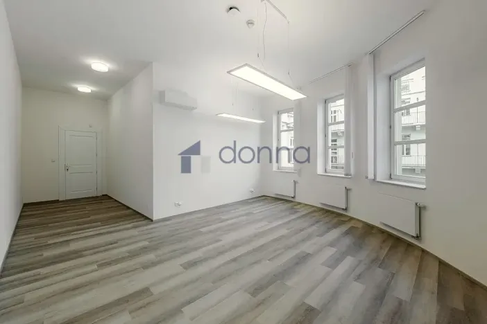 Pronájem kanceláře, Praha, Václavské náměstí, 156 m2