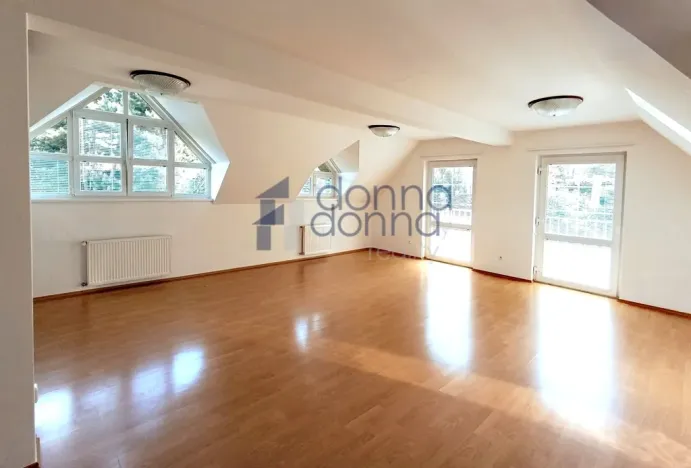 Pronájem rodinného domu, Praha, K vinicím, 251 m2