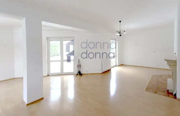 Pronájem rodinného domu, Praha, K vinicím, 251 m2