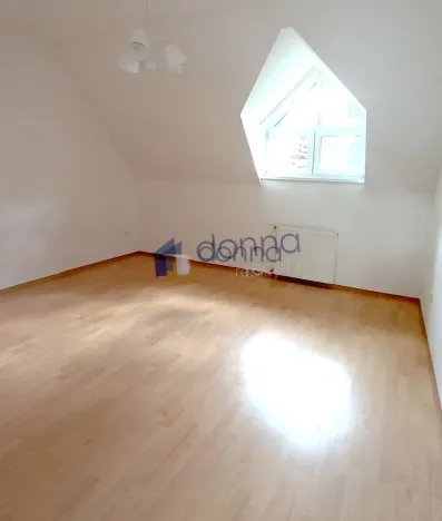 Pronájem rodinného domu, Praha, K vinicím, 251 m2