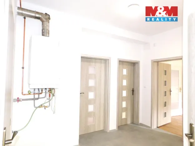 Pronájem bytu 3+1, Cheb, Valdštejnova, 86 m2