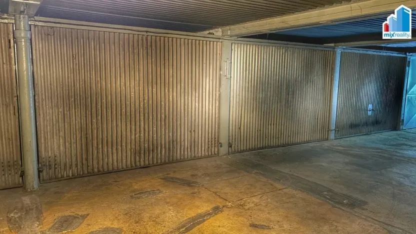 Pronájem garáže, Plzeň - Jižní Předměstí, 15 m2