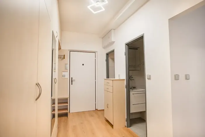 Pronájem bytu 3+1, Praha - Břevnov, Nad alejí, 69 m2