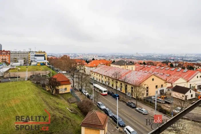 Prodej bytu 2+kk, Praha, Čáslavská, 65 m2