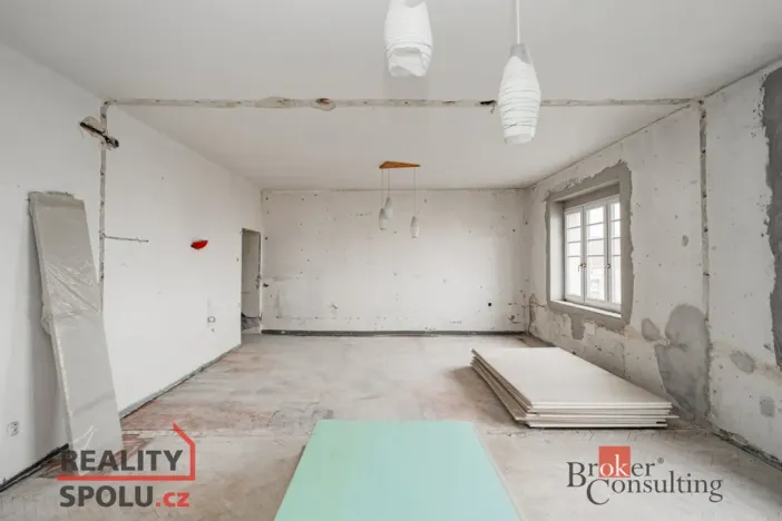 Prodej bytu 2+kk, Praha, Čáslavská, 65 m2