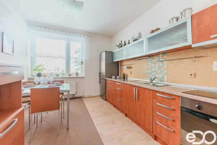 Prodej bytu 3+1, Sezemice, Smetanova, 79 m2