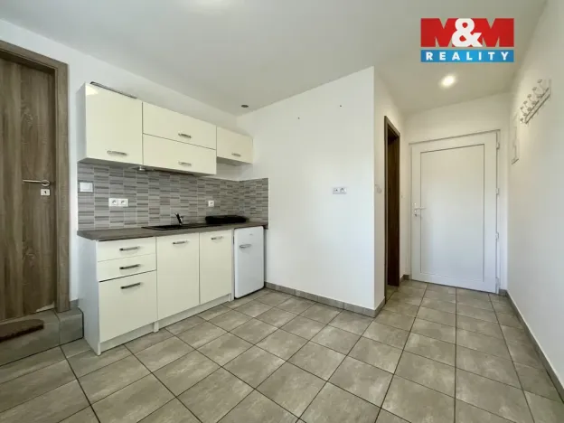 Pronájem bytu 2+kk, Praha - Libuš, U líhní, 22 m2