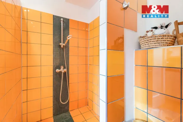 Prodej činžovního domu, Velemín, 264 m2