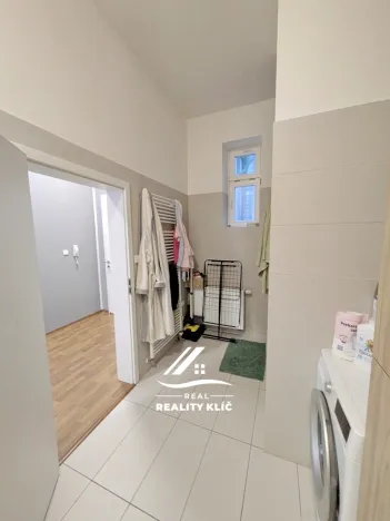 Pronájem bytu 2+kk, Opava, Růžová, 75 m2