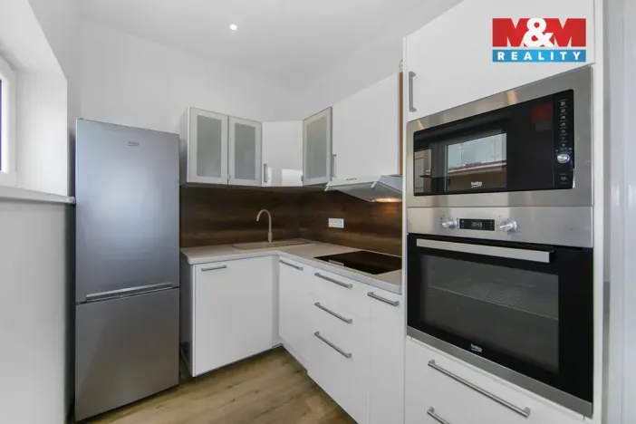 Prodej rodinného domu, Tetín, Mramorová, 253 m2