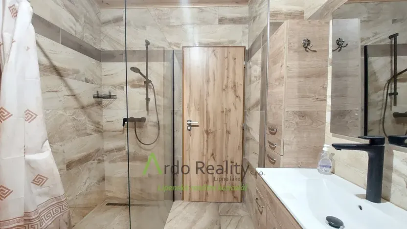 Pronájem bytu 1+kk, Loučovice, 65 m2