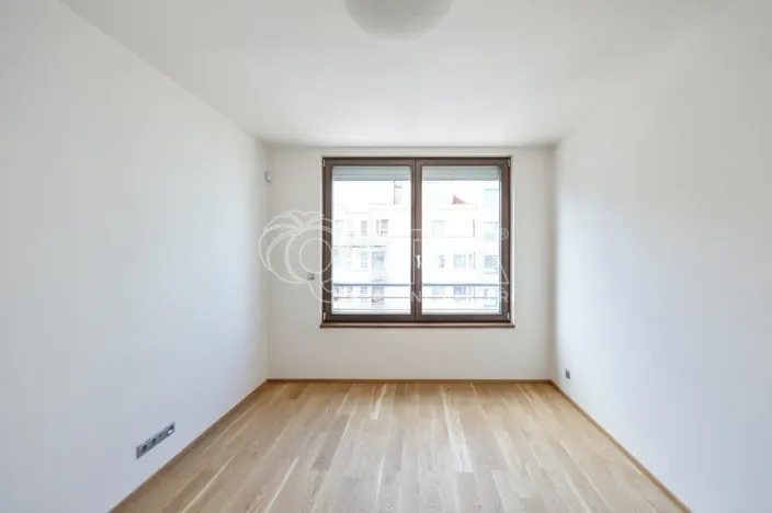 Pronájem bytu 2+kk, Praha - Vysočany, Sokolovská, 54 m2
