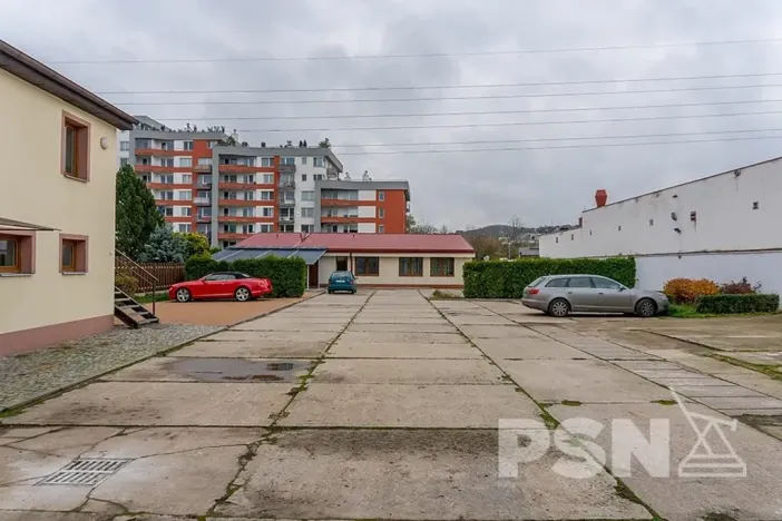 Pronájem kanceláře, Praha - Hloubětín, Nademlejnská, 29 m2