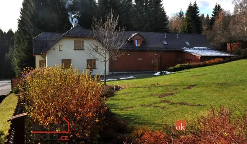 Prodej rodinného domu, Srní, 439 m2