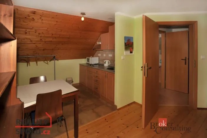 Prodej rodinného domu, Srní, 439 m2