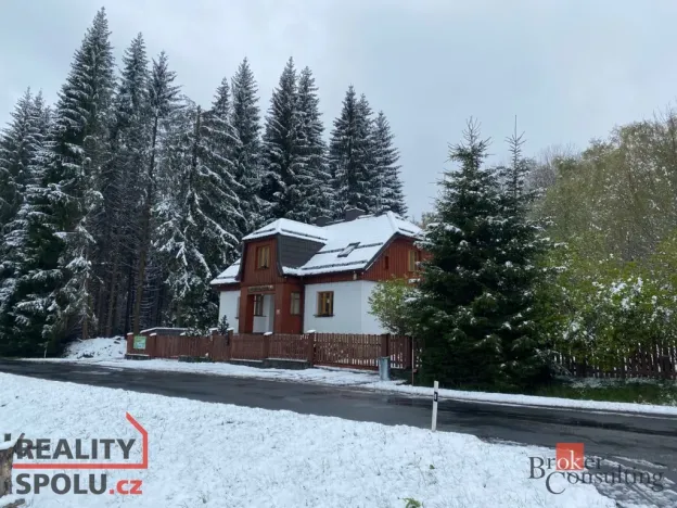 Prodej ubytování, Srní, 439 m2