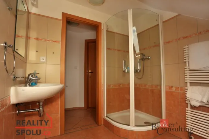 Prodej ubytování, Srní, 439 m2