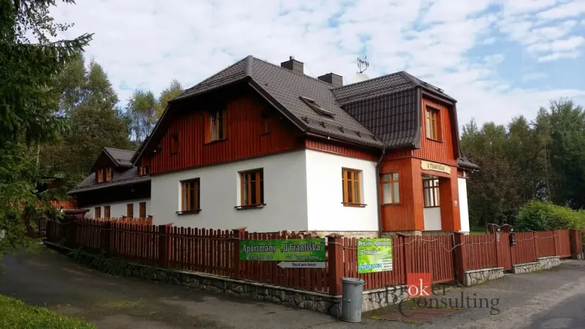 Prodej rodinného domu, Srní, 439 m2