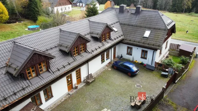 Prodej rodinného domu, Srní, 439 m2