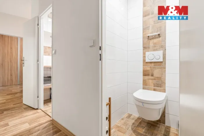 Pronájem bytu 4+1, Ústí nad Labem - Bukov, Vinařská, 77 m2