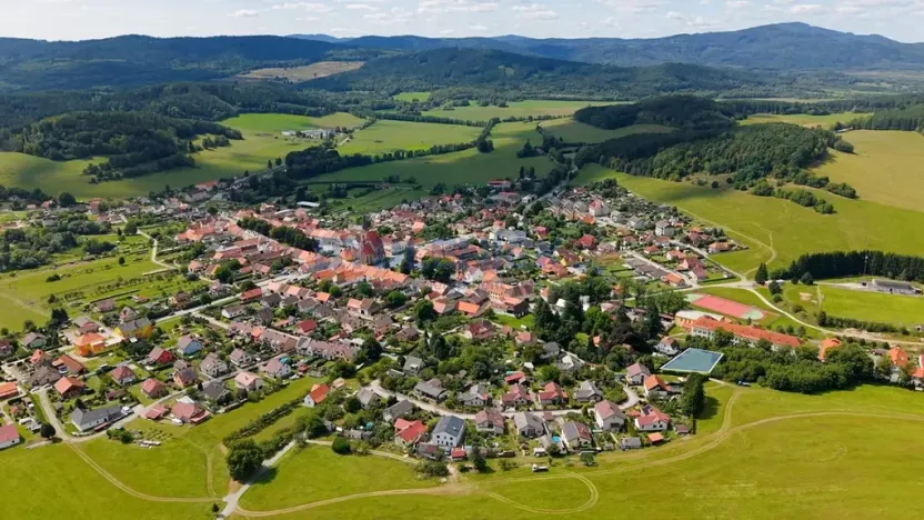 Prodej pozemku pro bydlení, Chvalšiny, 1036 m2