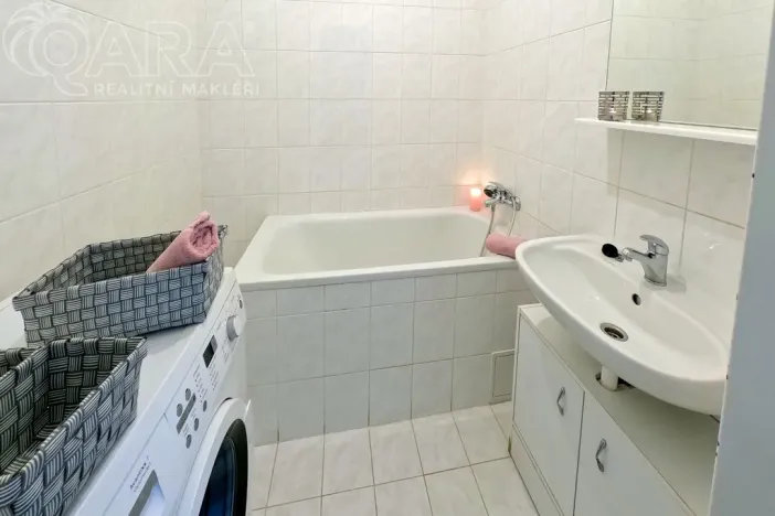 Pronájem bytu 1+1, Králův Dvůr - Počaply, Plzeňská, 37 m2