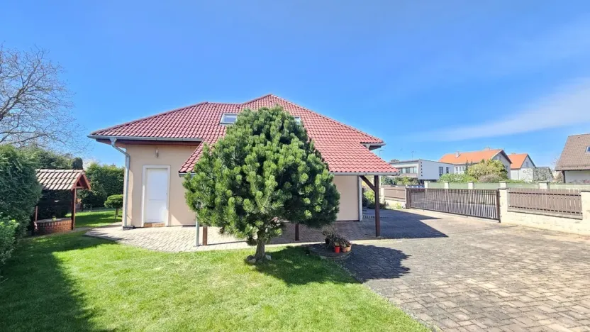 Prodej rodinného domu, Modletice, 261 m2