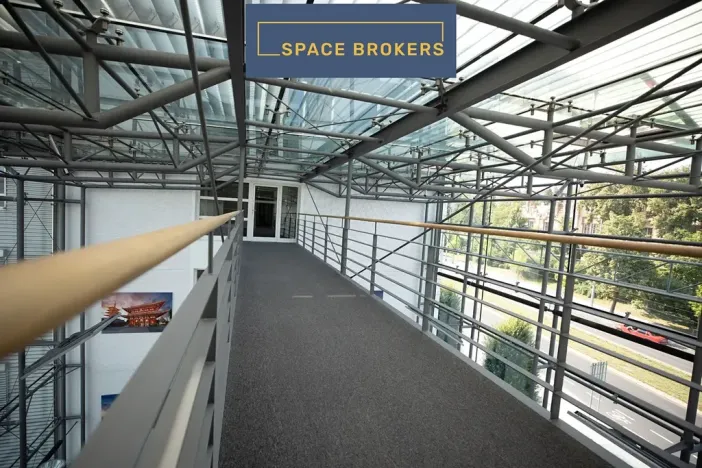 Pronájem kanceláře, Praha - Dejvice, Evropská, 305 m2