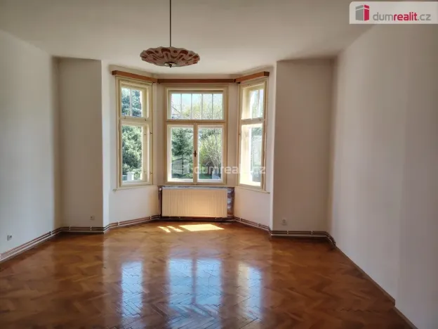 Pronájem bytu 3+1, Děčín - Děčín II-Nové Město, Purkyňova, 106 m2