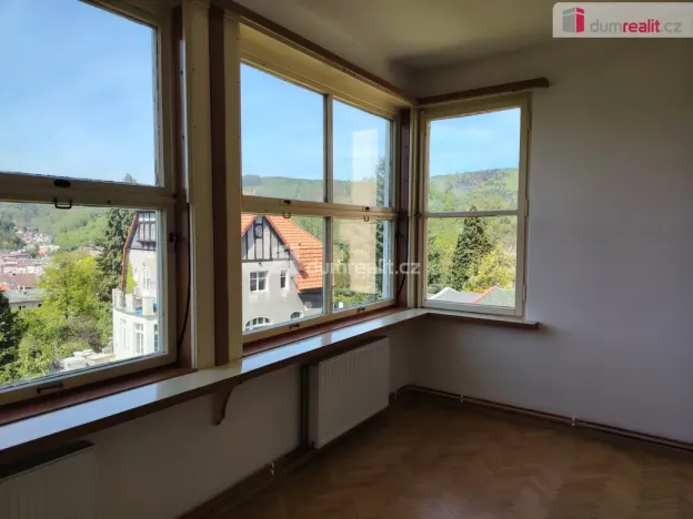 Pronájem bytu 3+1, Děčín - Děčín II-Nové Město, Purkyňova, 106 m2