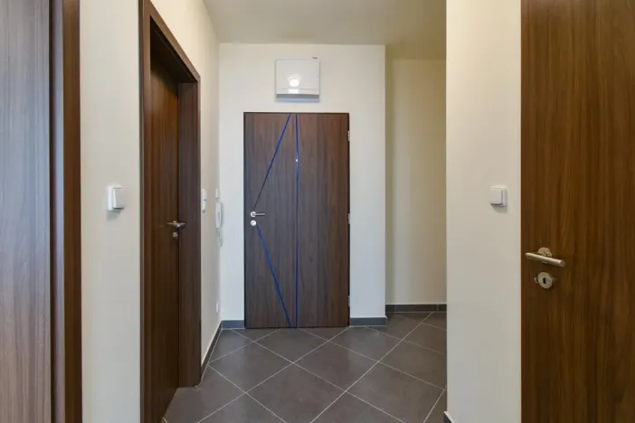 Pronájem bytu 2+kk, Praha - Dolní Měcholupy, Honzíkova, 54 m2