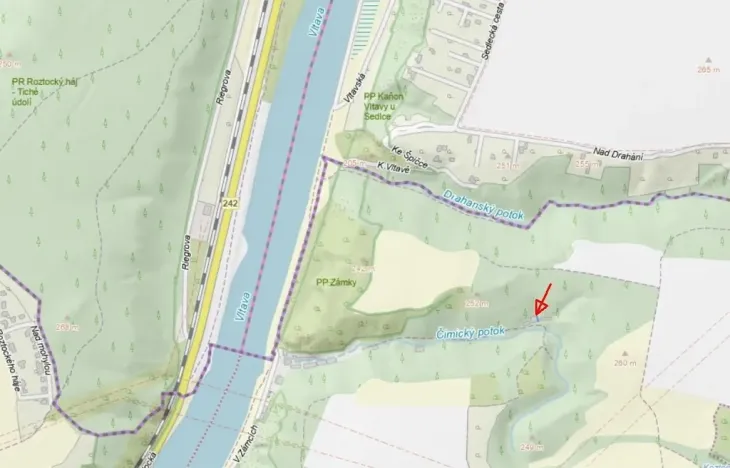 Dražba pozemku, Praha, 56 m2