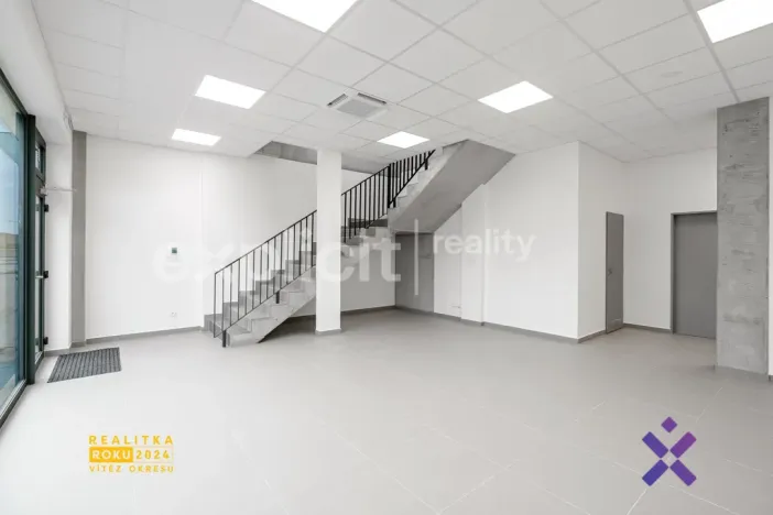 Pronájem obchodního prostoru, Brno, 444 m2