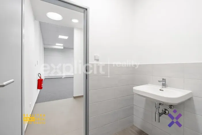 Pronájem obchodního prostoru, Brno, 444 m2