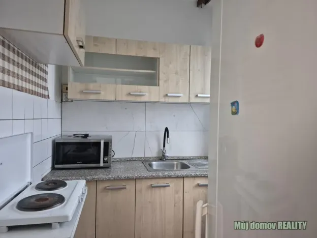 Pronájem bytu 1+1, Praha - Chodov, Bachova, 33 m2