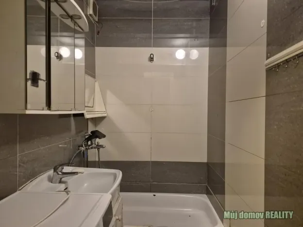 Pronájem bytu 1+1, Praha - Chodov, Bachova, 33 m2