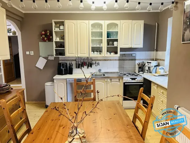 Prodej rodinného domu, Bruntál, 234 m2