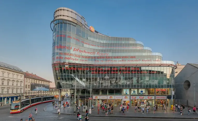 Pronájem kanceláře, Praha - Smíchov, Nádražní, 998 m2