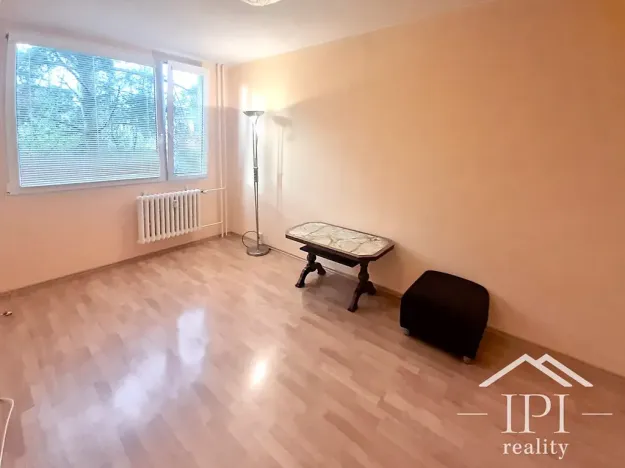 Pronájem bytu 3+1, Praha - Lhotka, V pláni, 63 m2