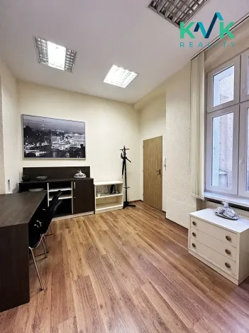 Prodej kanceláře, Karlovy Vary, I. P. Pavlova, 47 m2