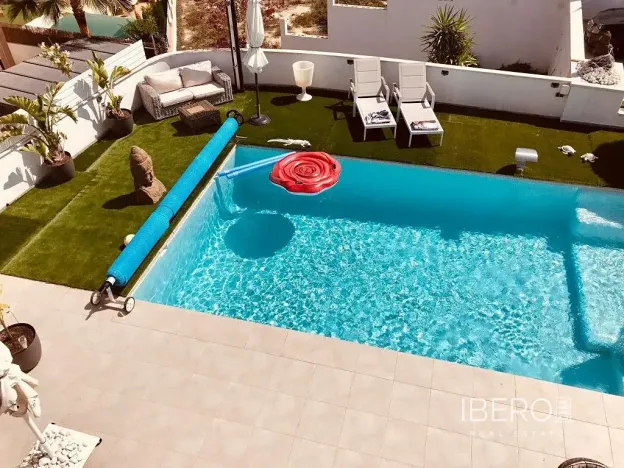 Prodej rodinného domu, Quesada, Španělsko, 355 m2