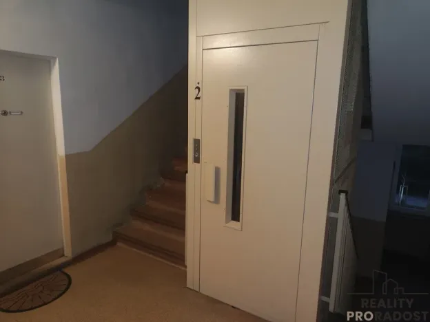 Prodej bytu 2+1, Chomutov, Bezručova, 64 m2