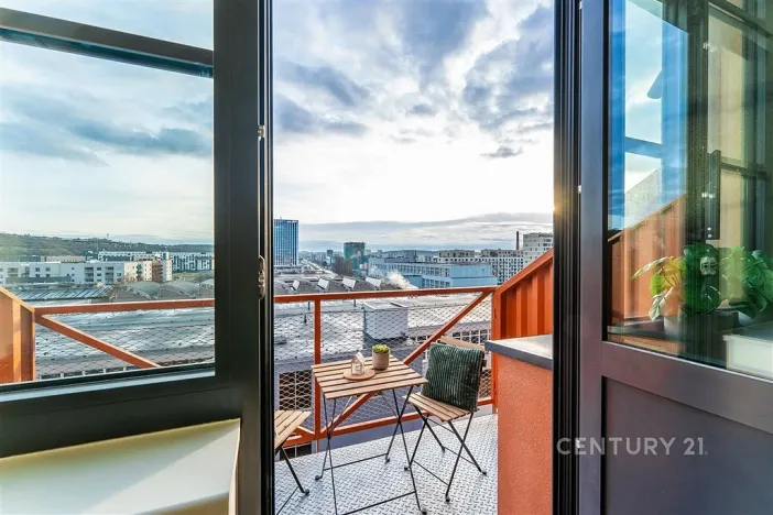 Pronájem bytu 1+kk, Praha, Kolbenova, 33 m2